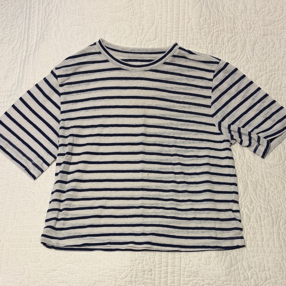 Universal Thread Striped Navy and White Tee